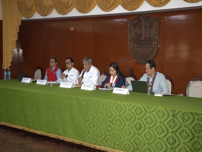 Alcalde de Sullana solicita apoyo del  Congreso para culminar obras en colegios emblemáticos