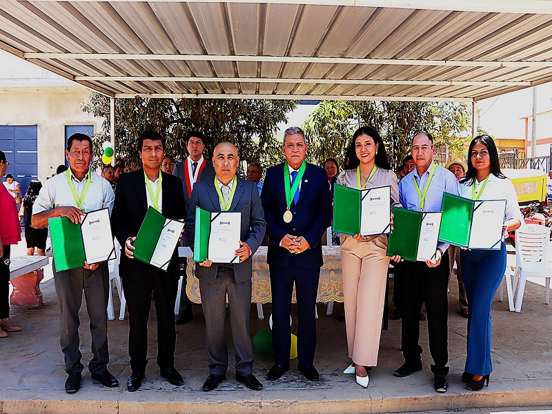 JURAMENTA PRIMER ALCALDE Y REGIDORES DEL CENTRO POBLADO SANTA SOFÍA