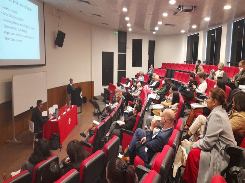 Estudiantes de Ciencias Políticas recolectan firmas contra ley que impone colegiatura obligatoria