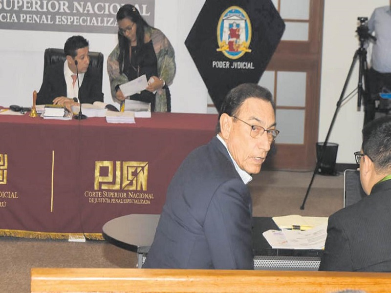 Martín Vizcarra se presentó a la audiencia y hoy podría haber un desenlace