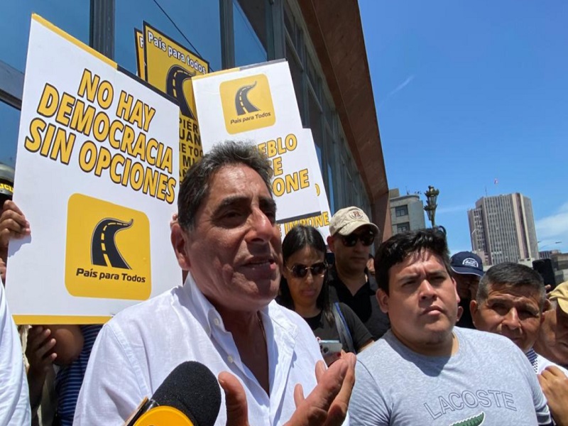 Carlos Álvarez tras salir de la Fiscalía: "Ninguna denuncia va a ser una mordaza"