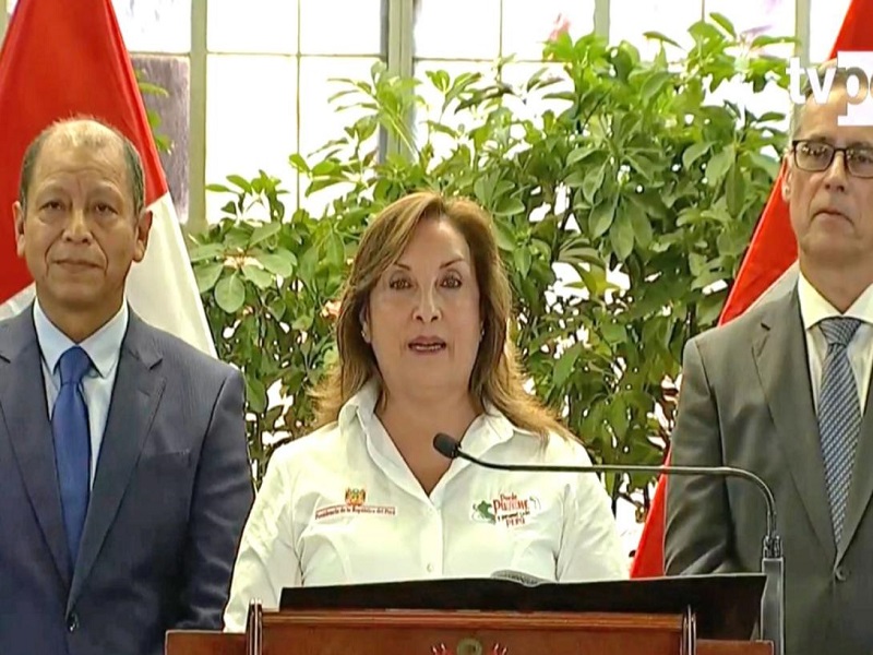 Dina Boluarte lanza estrategia nacional para certificar competencias laborales al 2025
