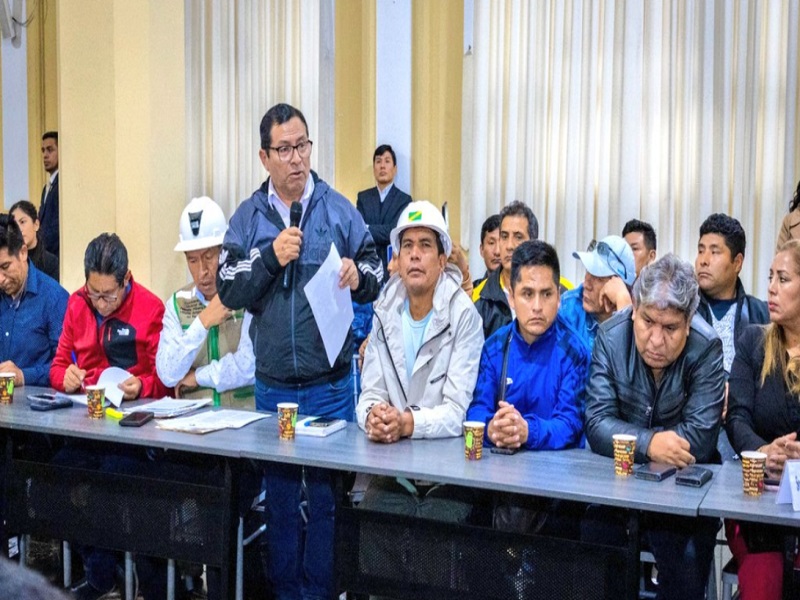 Defensoría del Pueblo convoca a gremios mineros para destrabar conflicto por el Reinfo