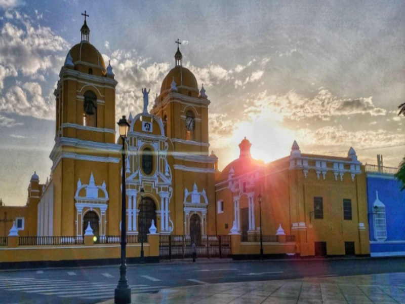 Aprueban dictamen para declarar de interés nacional la ruta turística "Caminos del Papa León XIV"