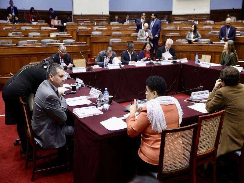 Plantean sanciones para congresistas tránsfugas en próximo Congreso bicameral