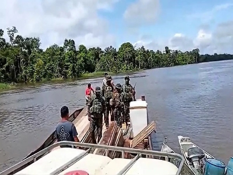 Loreto: comunidades nativas denunciaron que militares brasileños ingresan a territorio peruano para decomisar sus productos